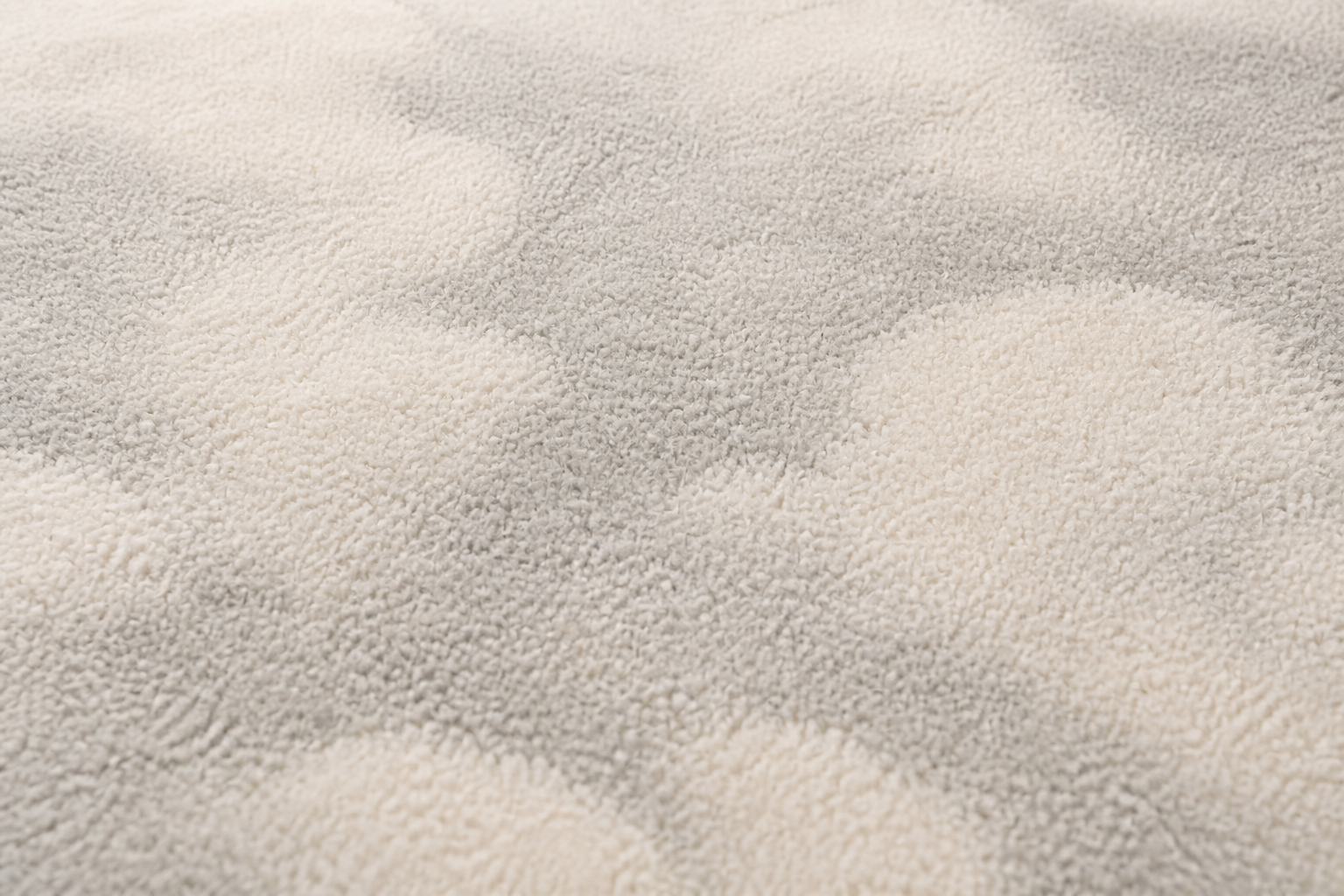 Cloud Tufted Velvet view 2