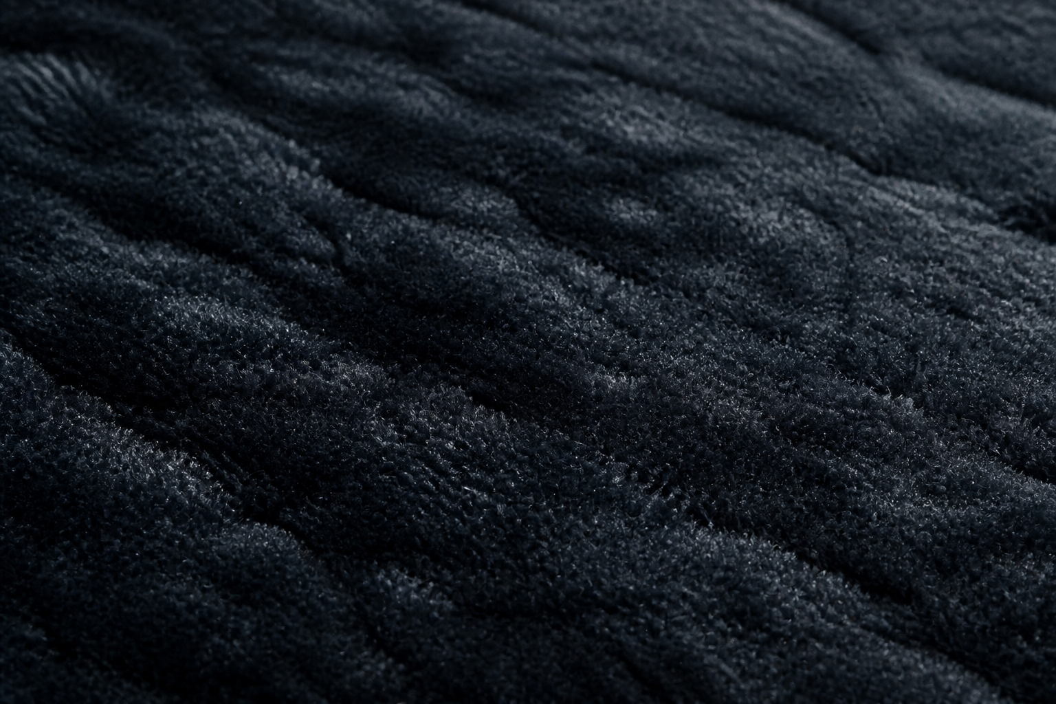Nocturne Velvet Rug view 3